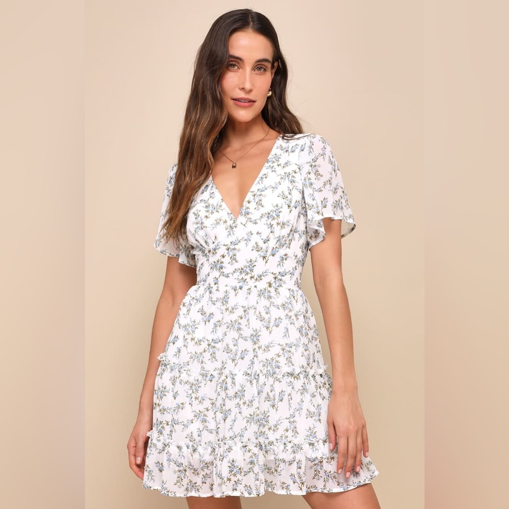 Lulus So Trueā White Floral Print Tiered Short Sleeve Mini Dress